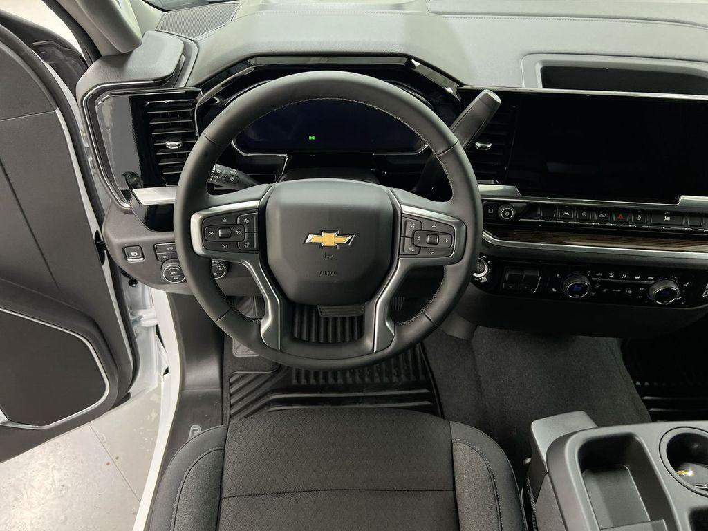 new 2026 Chevrolet Silverado 1500 car, priced at $43,873