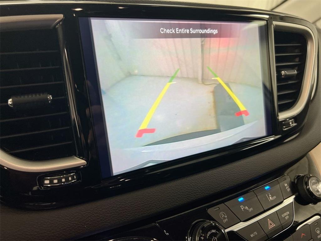 used 2024 Chrysler Pacifica car, priced at $25,987