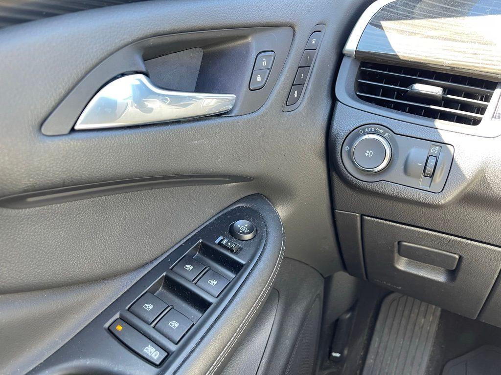 used 2020 Buick Envision car, priced at $20,987