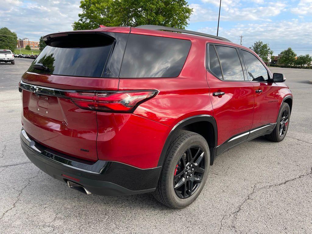 used 2022 Chevrolet Traverse car, priced at $33,686