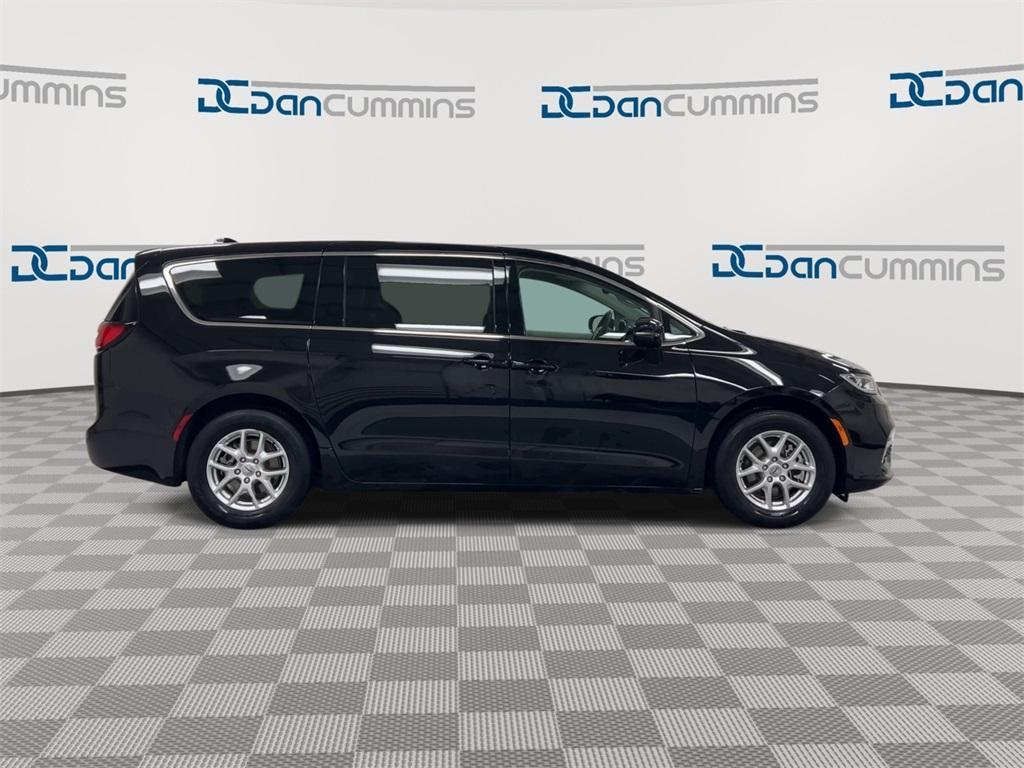 used 2024 Chrysler Pacifica car, priced at $27,587