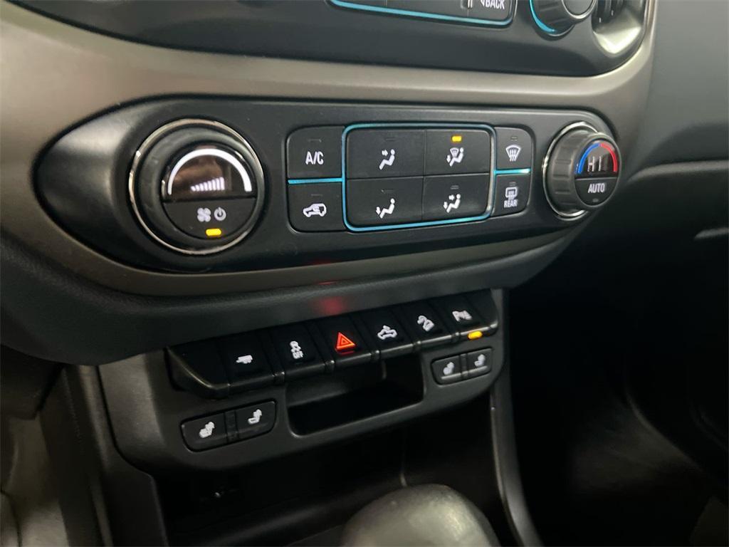 used 2022 Chevrolet Colorado car, priced at $26,987