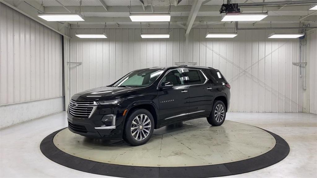 used 2022 Chevrolet Traverse car, priced at $31,587