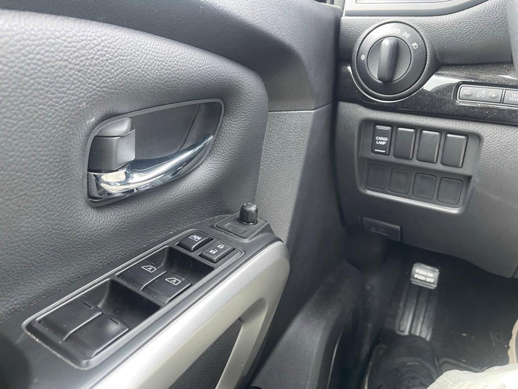 used 2024 Nissan Titan car