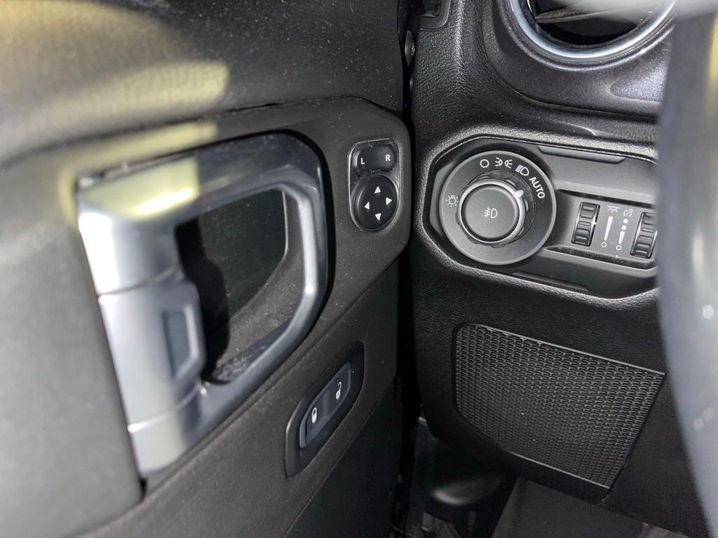 used 2021 Jeep Wrangler Unlimited car, priced at $25,587