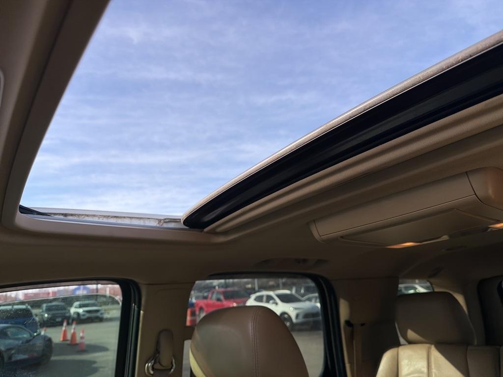 used 2012 GMC Yukon car, priced at $5,900