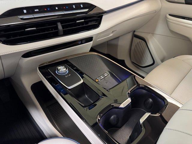 used 2025 Buick Enclave car, priced at $55,100