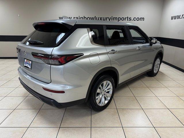 new 2026 Mitsubishi Outlander car, priced at $31,201