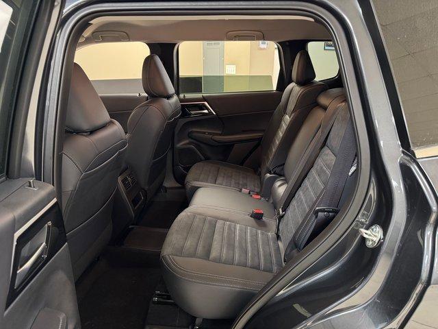 new 2025 Mitsubishi Outlander PHEV car, priced at $40,437