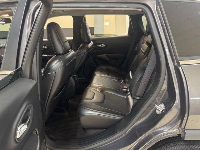 used 2019 Jeep Cherokee car, priced at $13,504