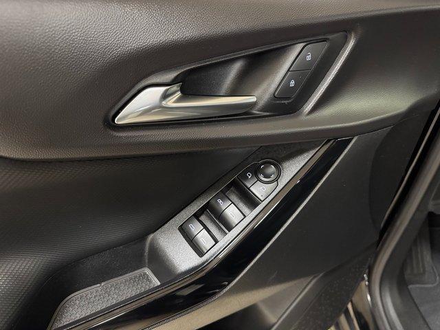 used 2025 Chevrolet Equinox car, priced at $23,077