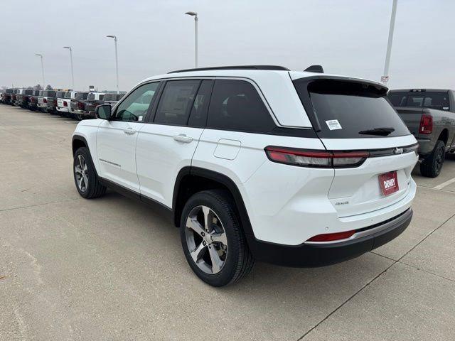 new 2026 Jeep Grand Cherokee car, priced at $45,835