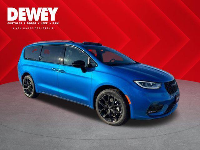 new 2026 Chrysler Pacifica car, priced at $47,915
