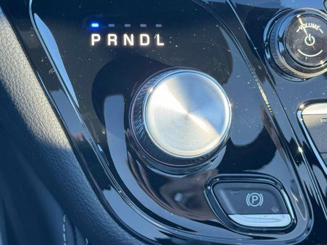 new 2026 Chrysler Pacifica car, priced at $47,915