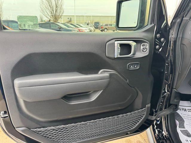 new 2026 Jeep Wrangler car, priced at $54,620