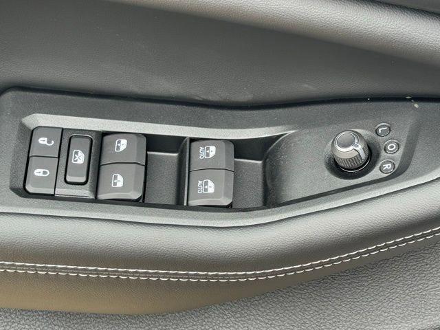 new 2026 Jeep Grand Cherokee L car, priced at $40,590