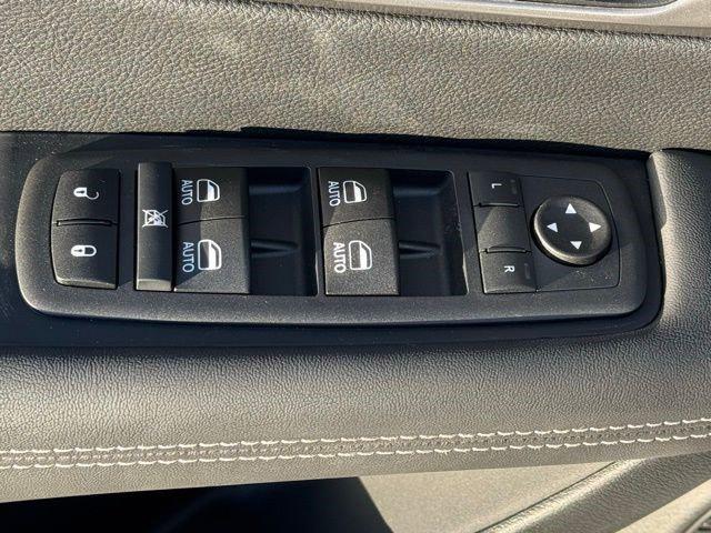 new 2026 Chrysler Pacifica car, priced at $40,360