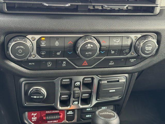 new 2026 Jeep Gladiator car, priced at $45,735