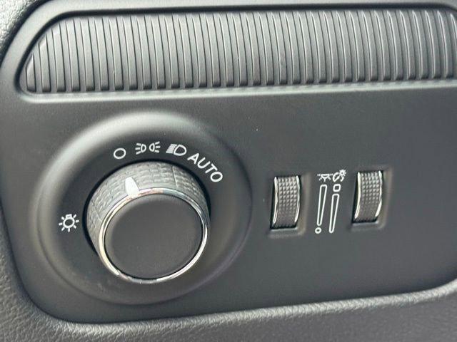 new 2026 Jeep Grand Wagoneer car, priced at $75,985