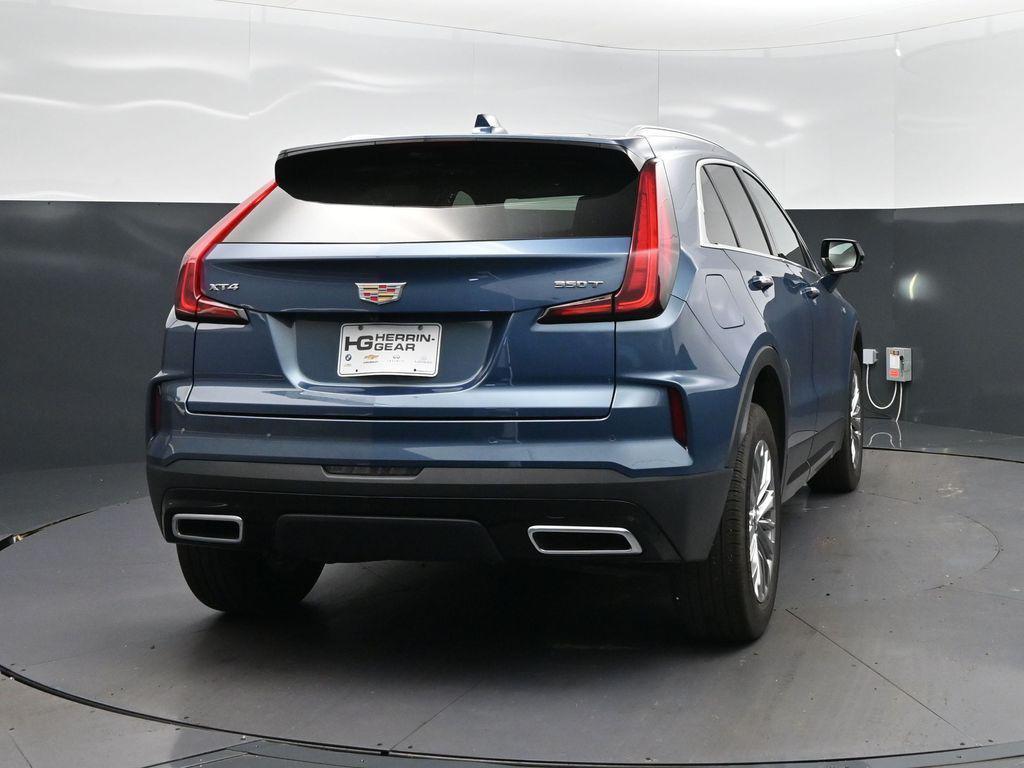 used 2025 Cadillac XT4 car, priced at $35,000