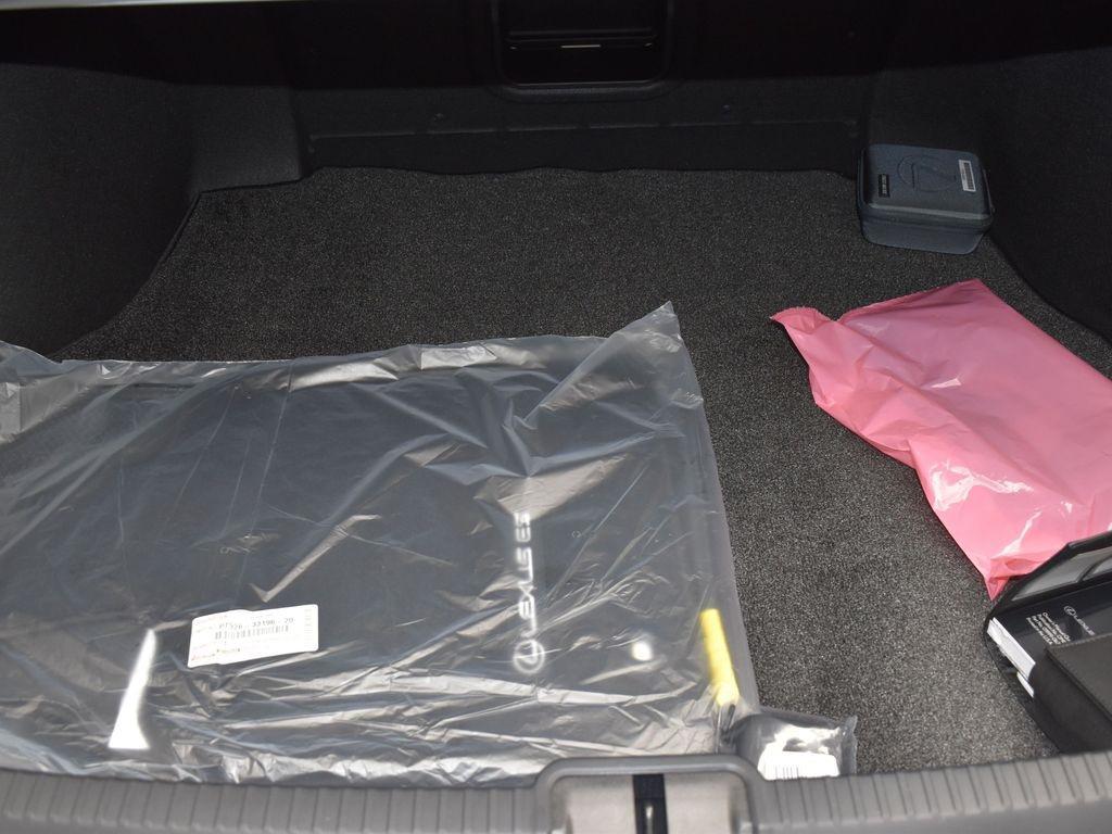 new 2025 Lexus ES 350 car, priced at $49,860