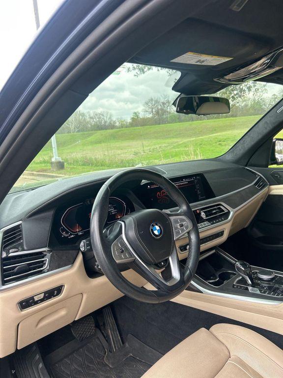used 2021 BMW X7 car, priced at $38,000