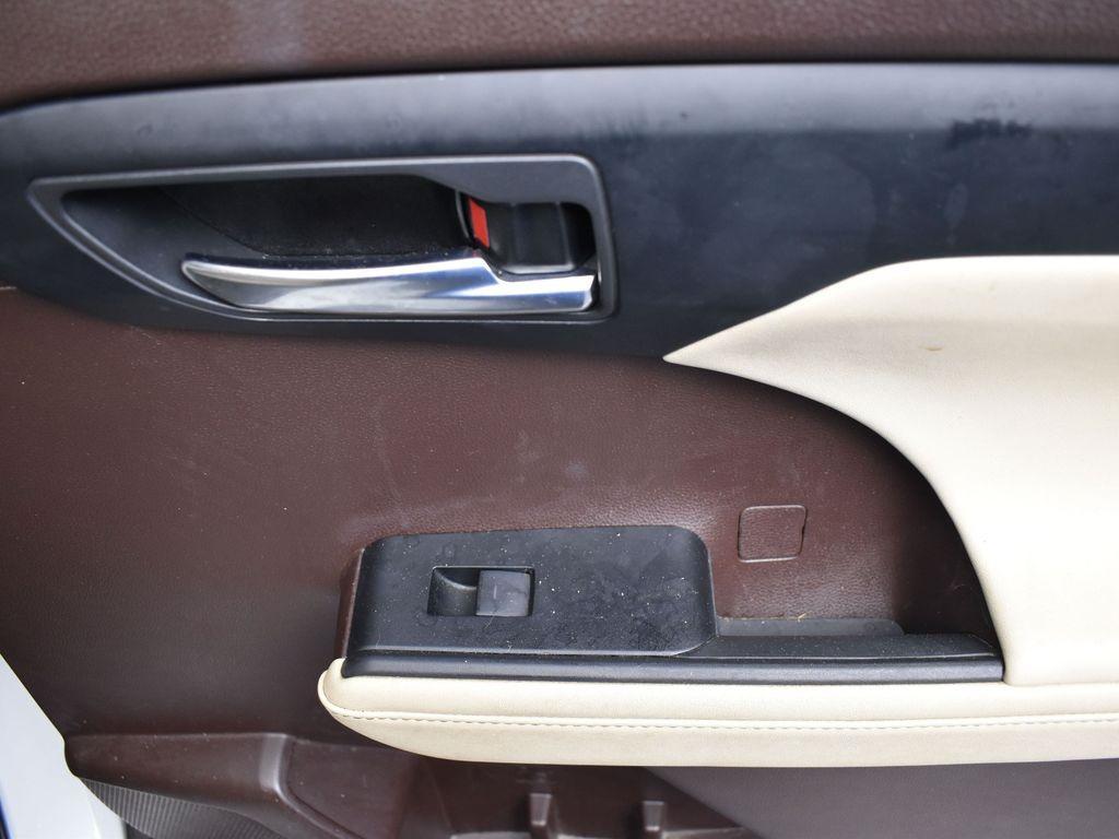 used 2020 Toyota Highlander car, priced at $25,970