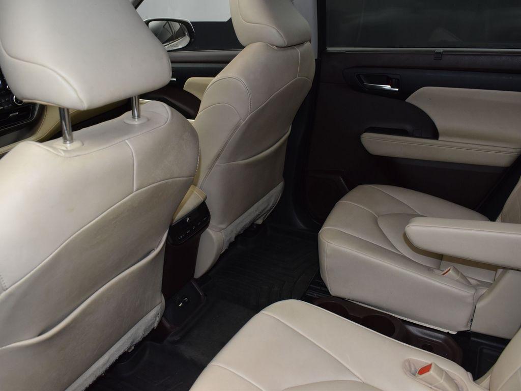 used 2020 Toyota Highlander car, priced at $25,970