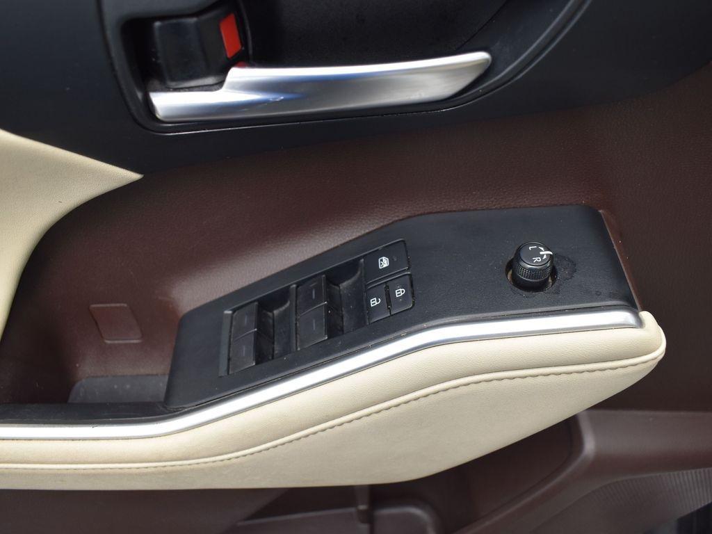 used 2020 Toyota Highlander car, priced at $25,970