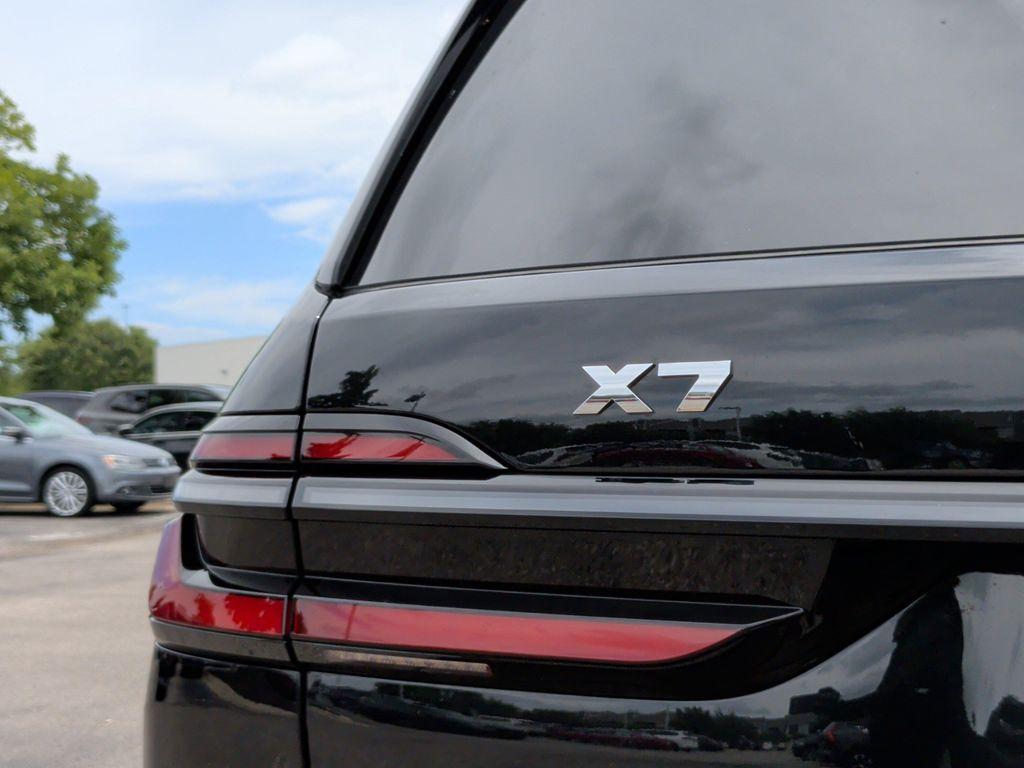 new 2027 BMW X7 car, priced at $129,327