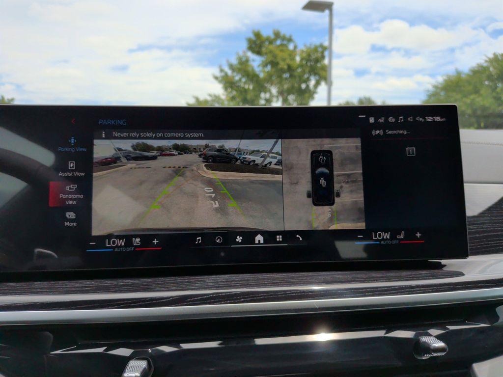 new 2027 BMW X7 car, priced at $129,327