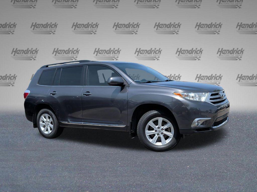 used 2013 Toyota Highlander car, priced at $14,936