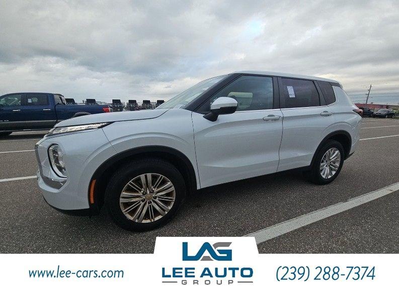 used 2024 Mitsubishi Outlander car