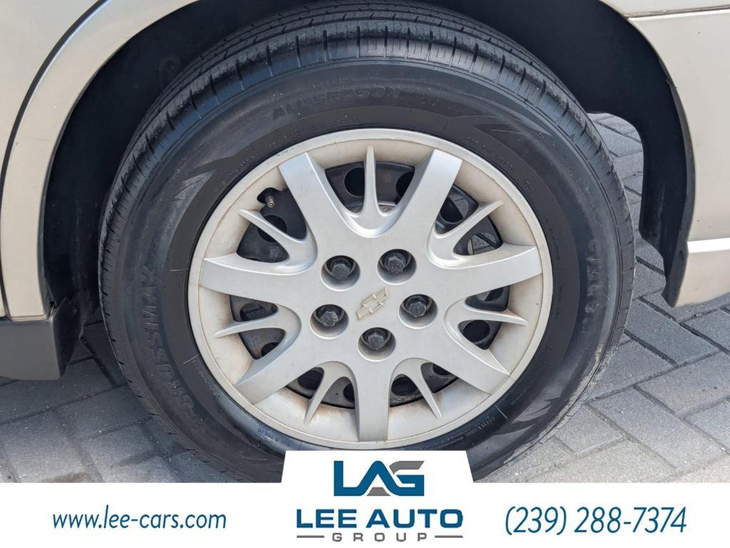 used 2005 Chevrolet Impala car, priced at $1,500