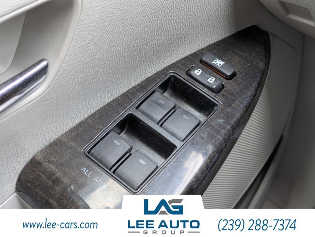 used 2014 Toyota Venza car, priced at $14,000
