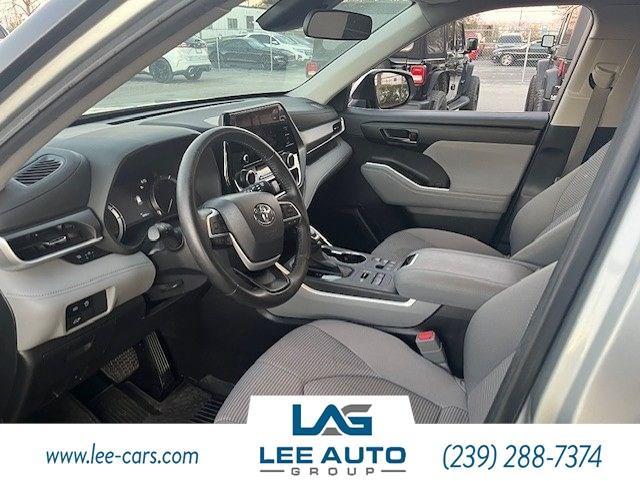 used 2024 Toyota Highlander car