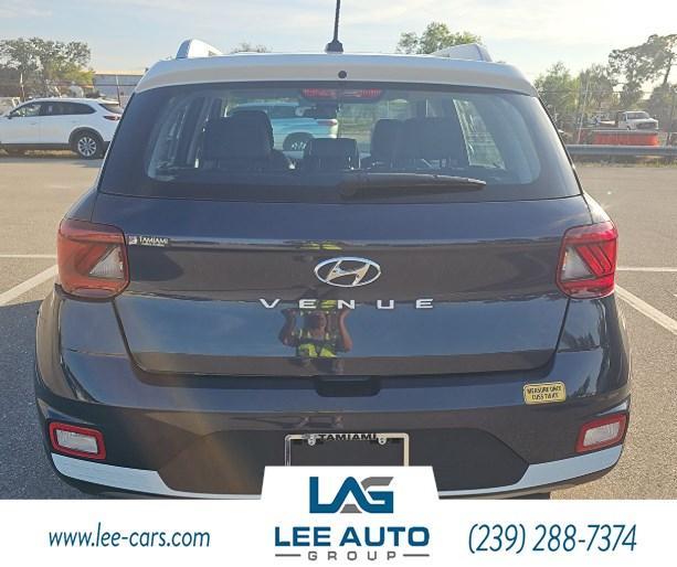 used 2024 Hyundai Venue car
