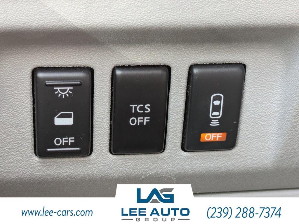 used 2007 Nissan Quest car, priced at $5,000