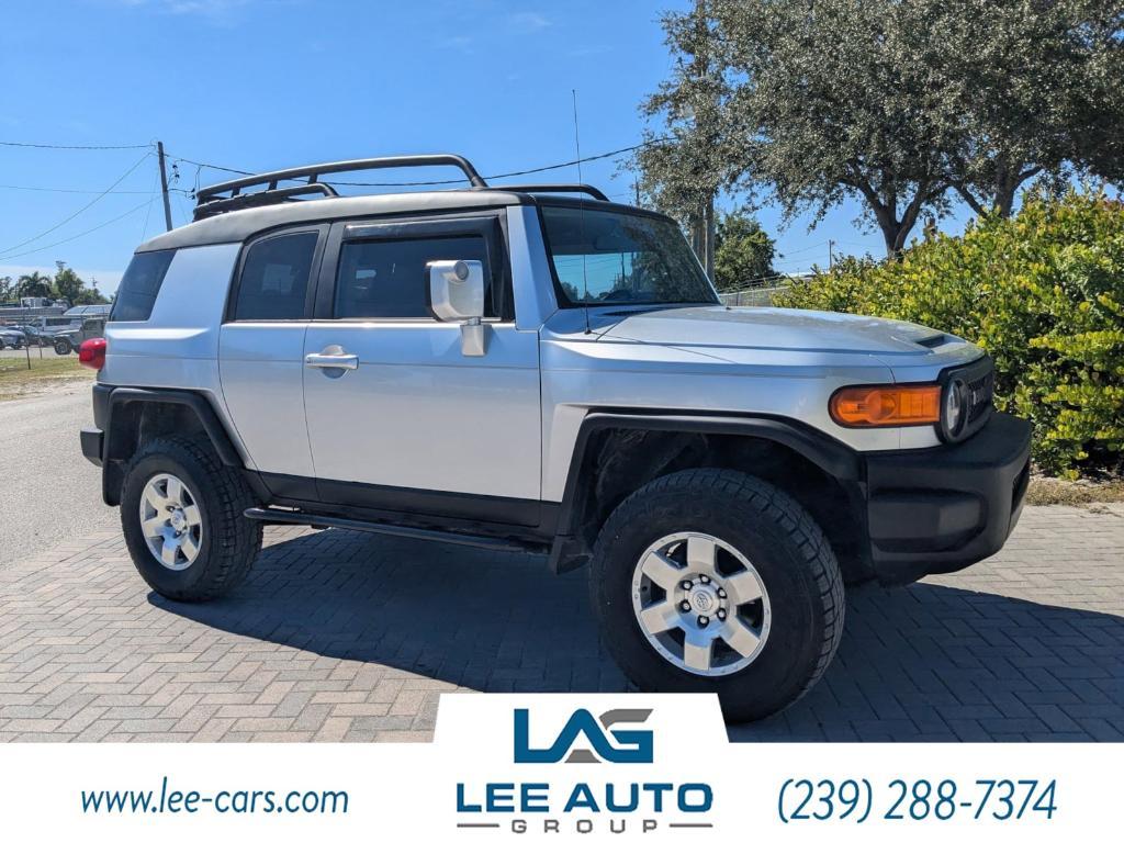 used 2007 Toyota FJ Cruiser car, priced at $12,500