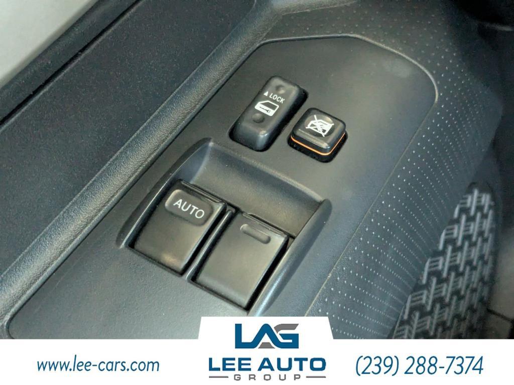 used 2007 Toyota FJ Cruiser car, priced at $12,500