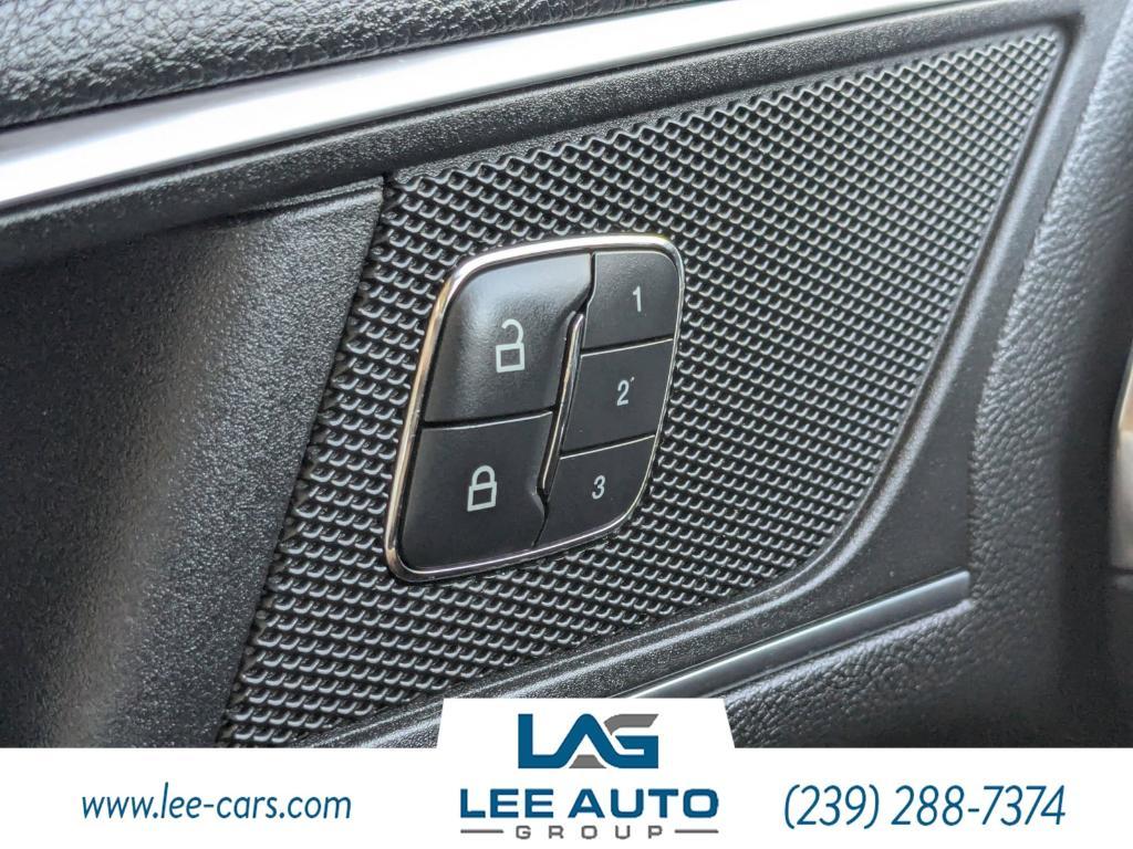 used 2015 Ford Edge car, priced at $13,000