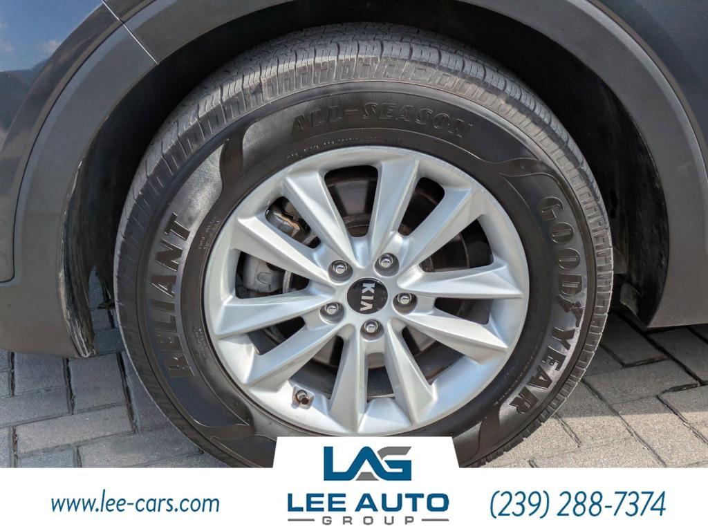 used 2020 Kia Sorento car, priced at $11,000