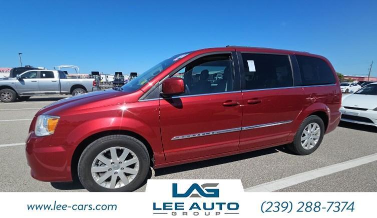 used 2016 Chrysler Town & Country car