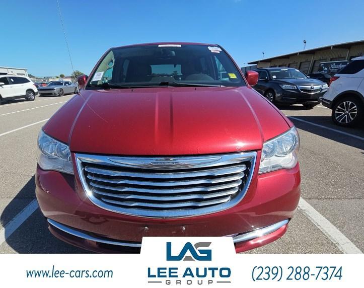 used 2016 Chrysler Town & Country car