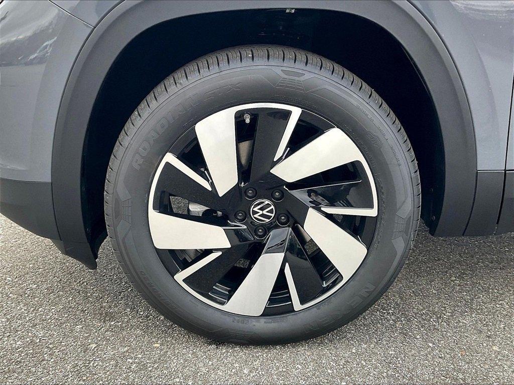 new 2026 Volkswagen Atlas Cross Sport car, priced at $44,515