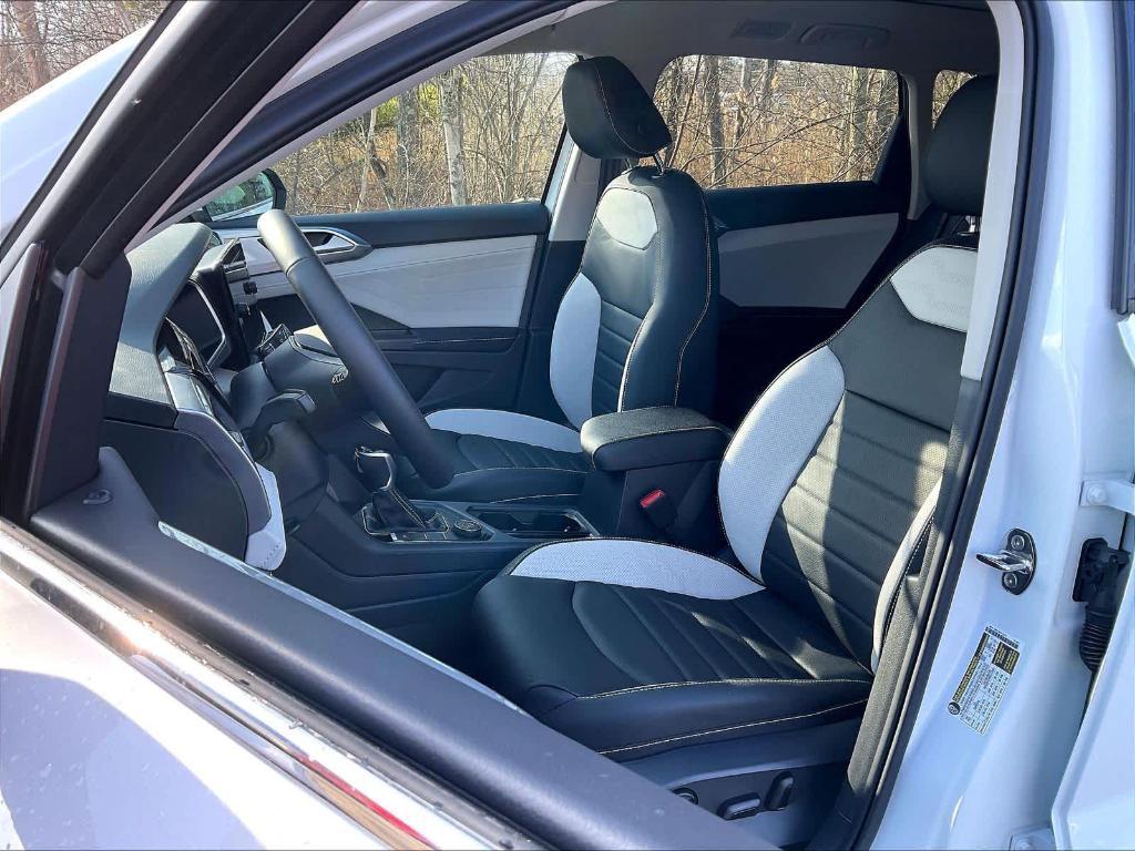 new 2026 Volkswagen Taos car, priced at $37,044