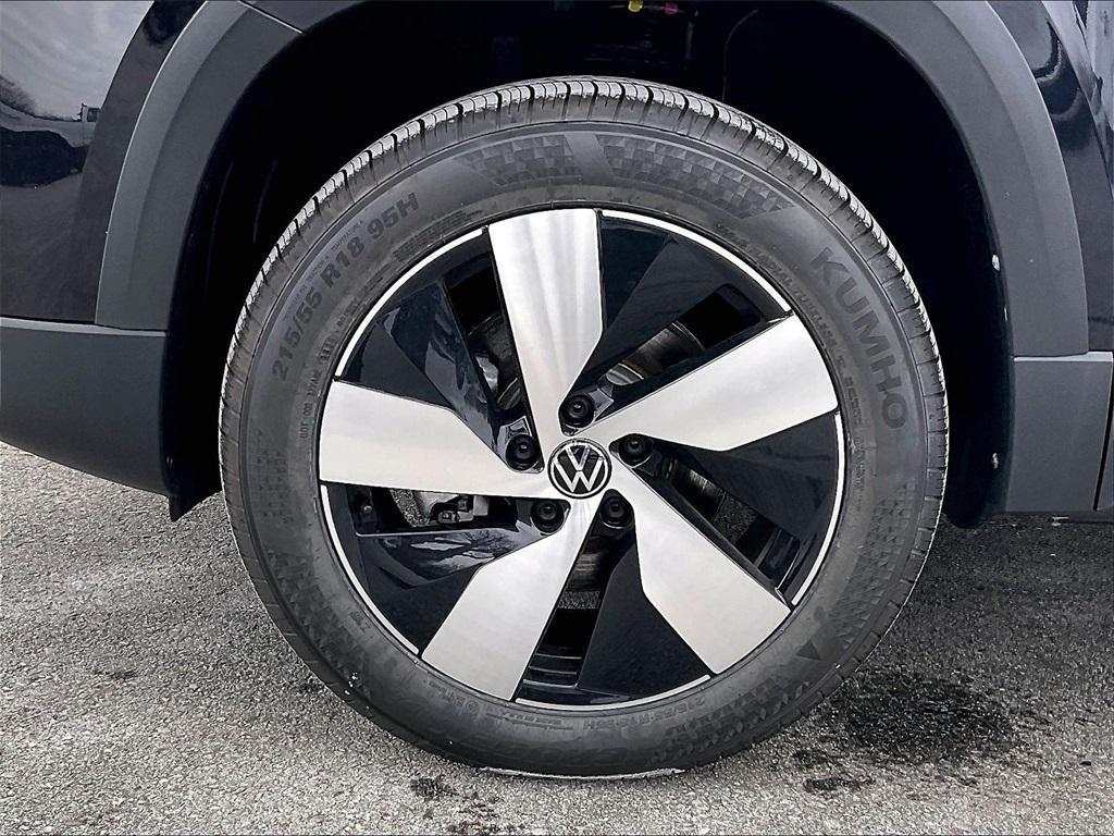 new 2026 Volkswagen Taos car, priced at $29,010