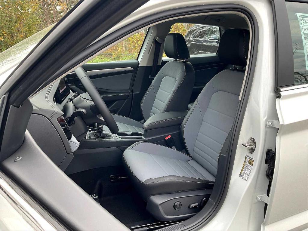 new 2025 Volkswagen Jetta car, priced at $23,472