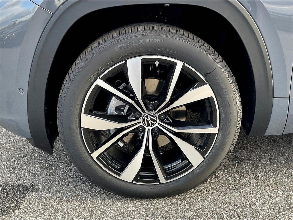 new 2026 Volkswagen Atlas car, priced at $53,304