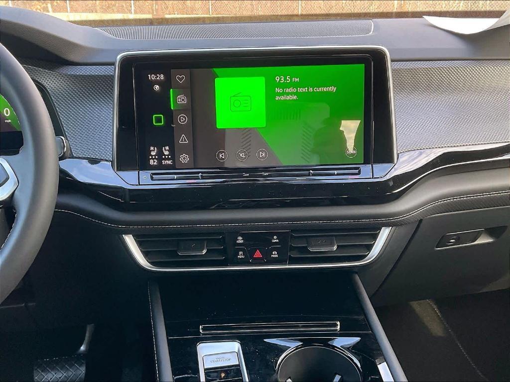 new 2026 Volkswagen Atlas Cross Sport car, priced at $47,577